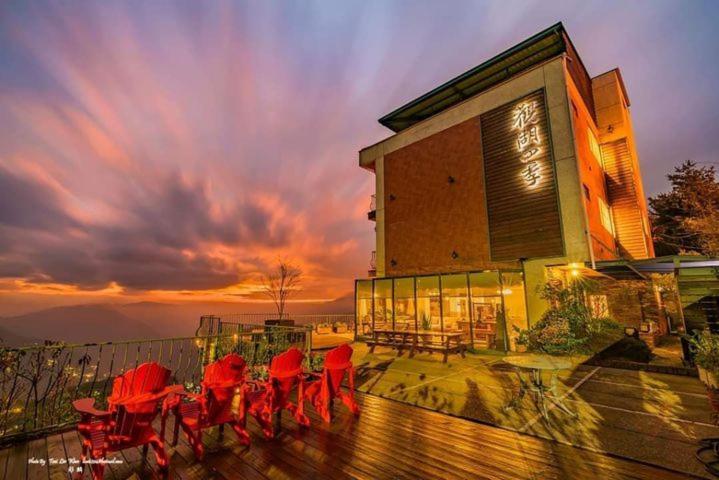 Cingjing Four Seasons B&B Renai Exteriör bild