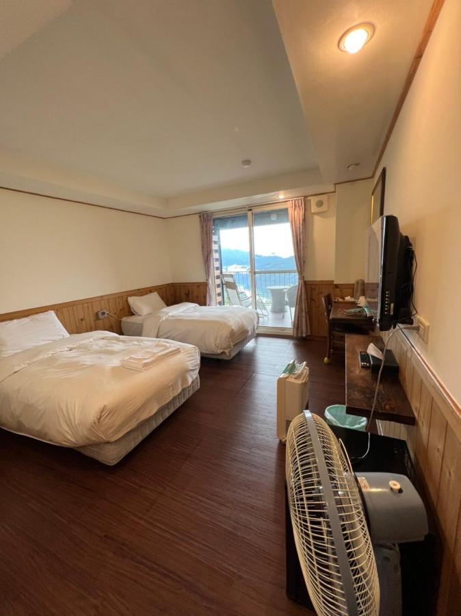 Cingjing Four Seasons B&B Renai Exteriör bild