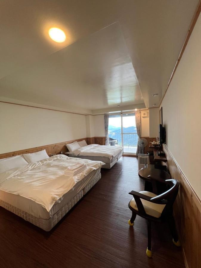 Cingjing Four Seasons B&B Renai Exteriör bild