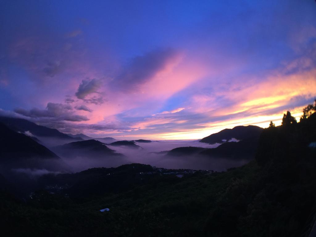 Cingjing Four Seasons B&B Renai Exteriör bild