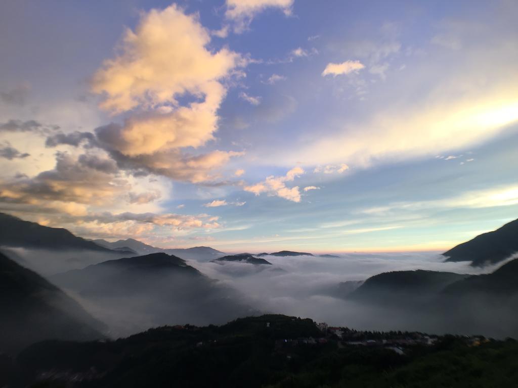 Cingjing Four Seasons B&B Renai Exteriör bild
